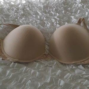Victoria's Secret Body by Victoria bra 38DDD